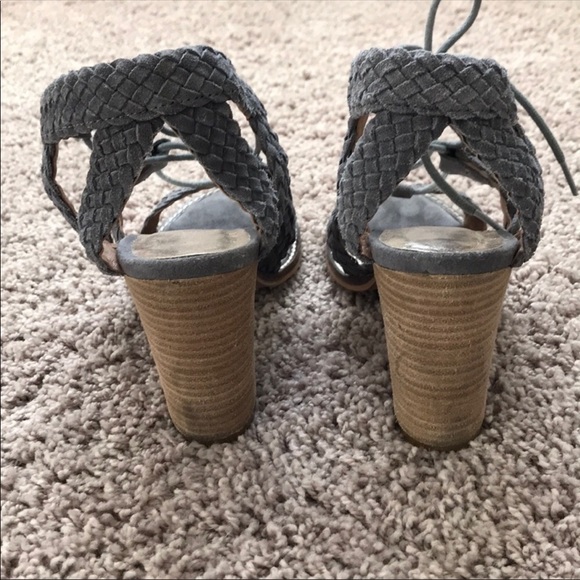 Diba Gray Leather Lace Up Strap Block Heels Sz 7 - Picture 4 of 4